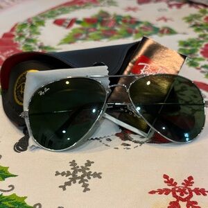 Ray-Ban Silver Frame Sunglasses with Dark Green Lenses